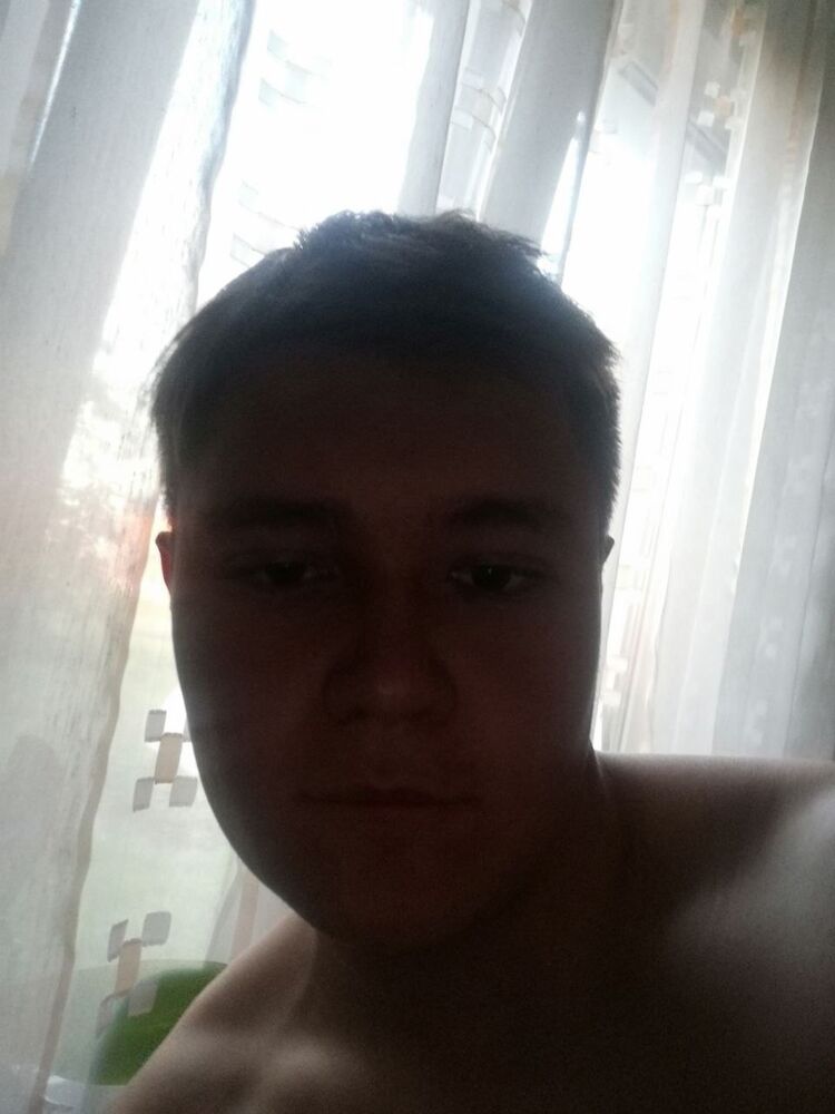  48123695  , 19 ,    