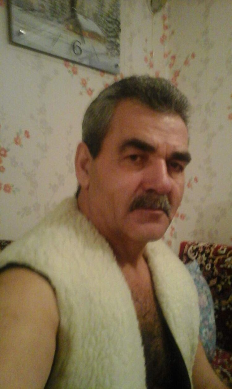  28159805  , 70 ,    