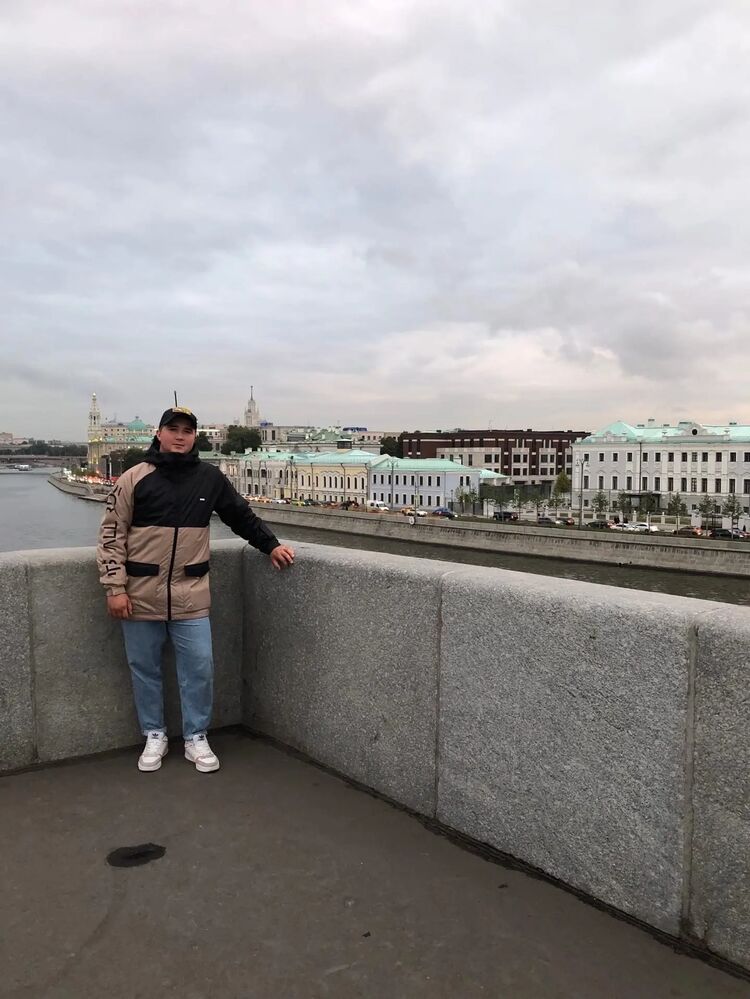  ,   Rodion, 25 ,   ,   , c 