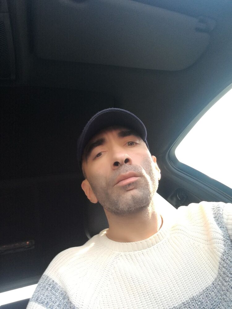  8318795  1983kazbek, 42 ,    