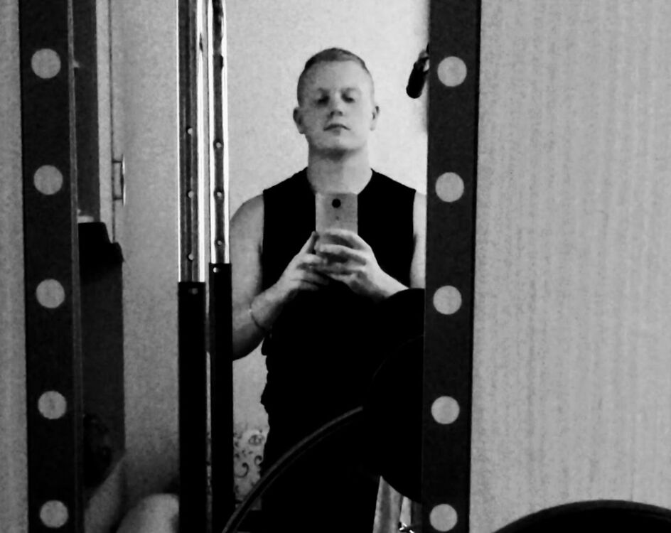 ,   Danny, 27 ,   ,   , c , 