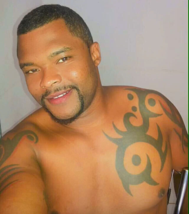  32479115  Michael, 36 ,    Contagem