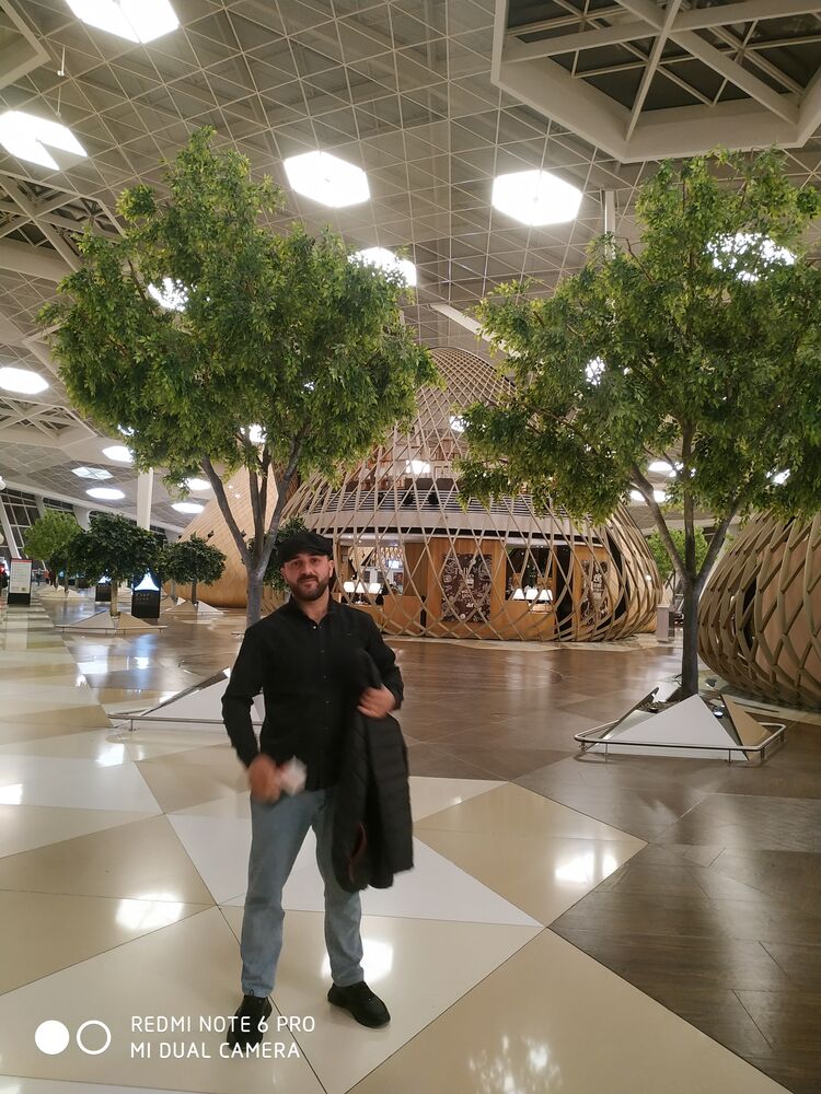  36577145  Zaur sultan, 34 ,    