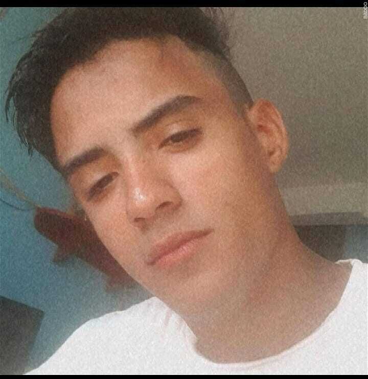  54379295  Tiago, 25 ,    