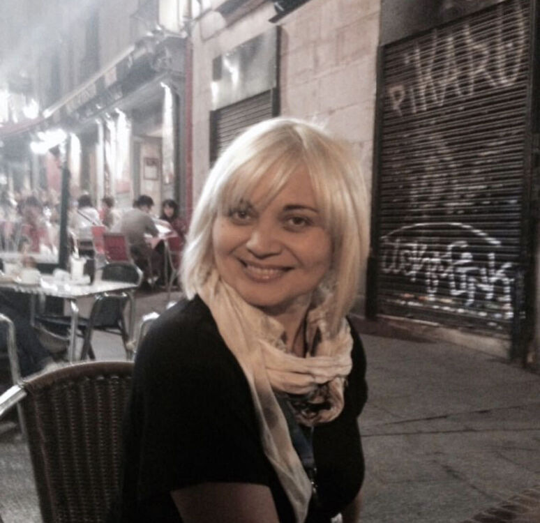  Scicli,   Irina, 54 ,     , c 