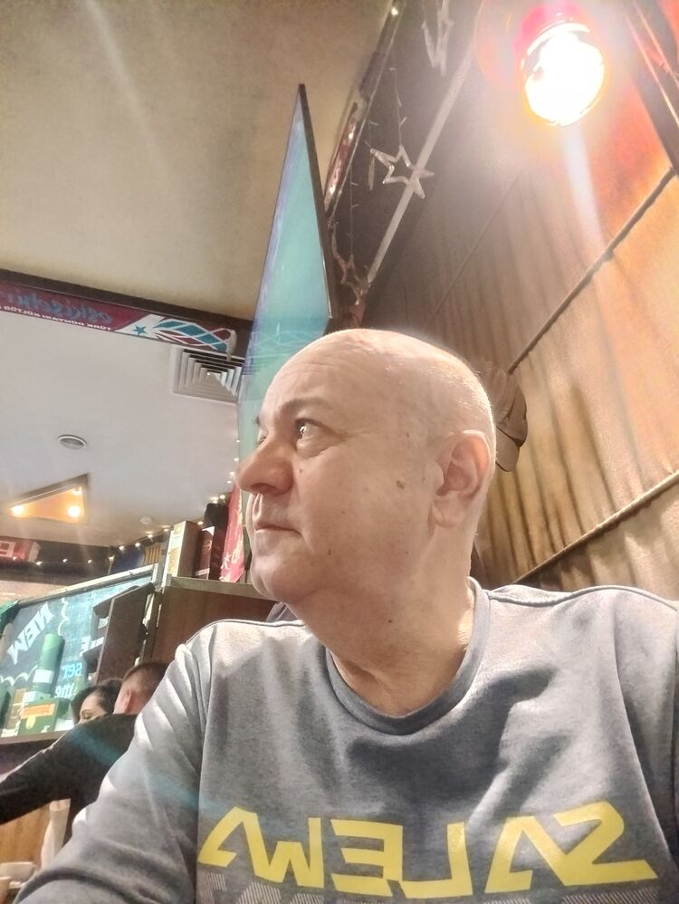  33274485  , 57 ,    