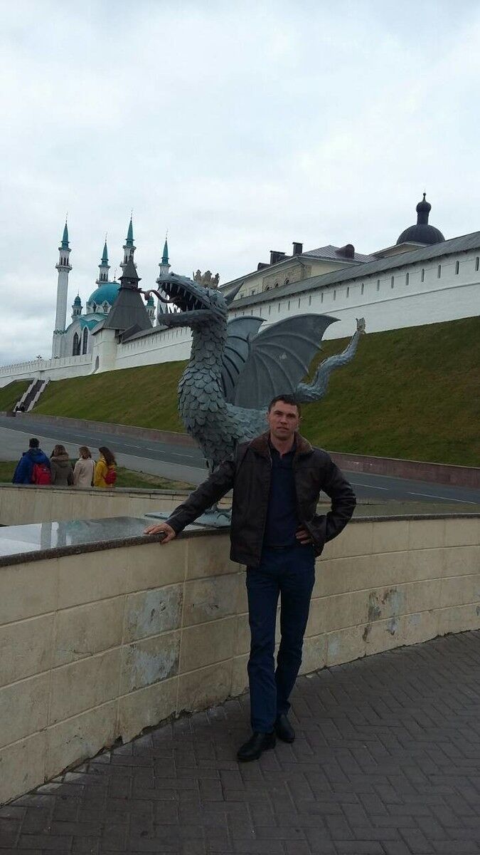  14859345  Vladimir, 42 ,    