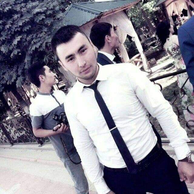  ,   Elyor, 33 ,  