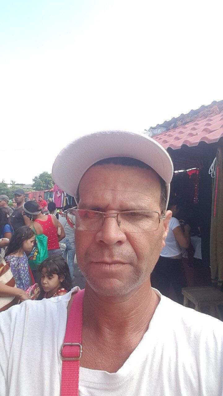  31346805  Francisco, 44 ,    