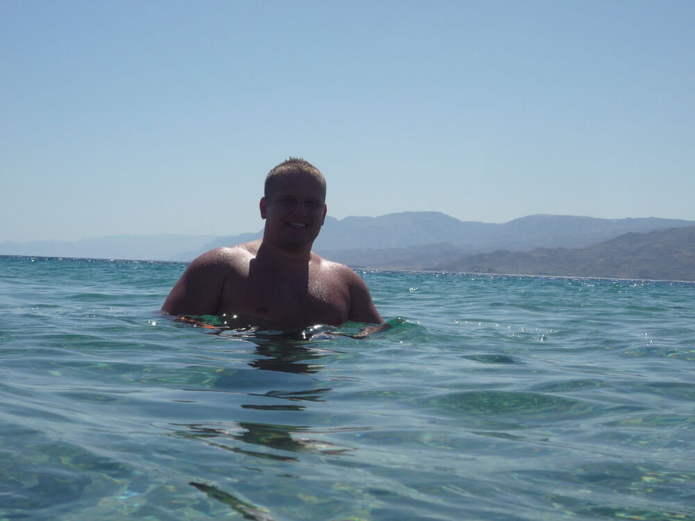  4146705  Vitalik, 38 ,    