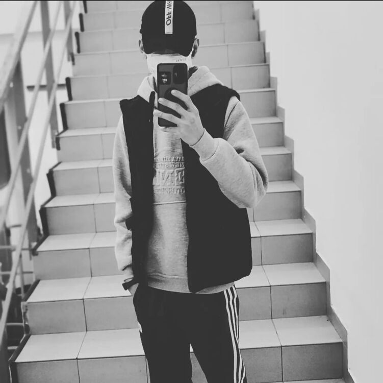  28658855  , 22 ,    