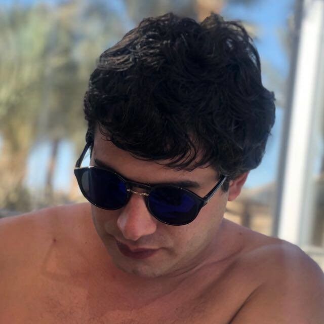  ,   Artur, 35 ,   ,   , c 