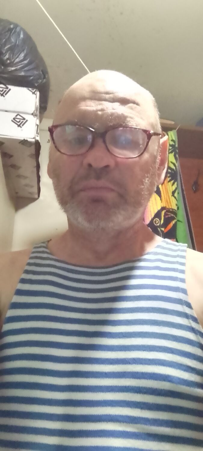  35952795  , 52 ,    