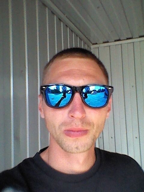  42397295  , 37 ,    