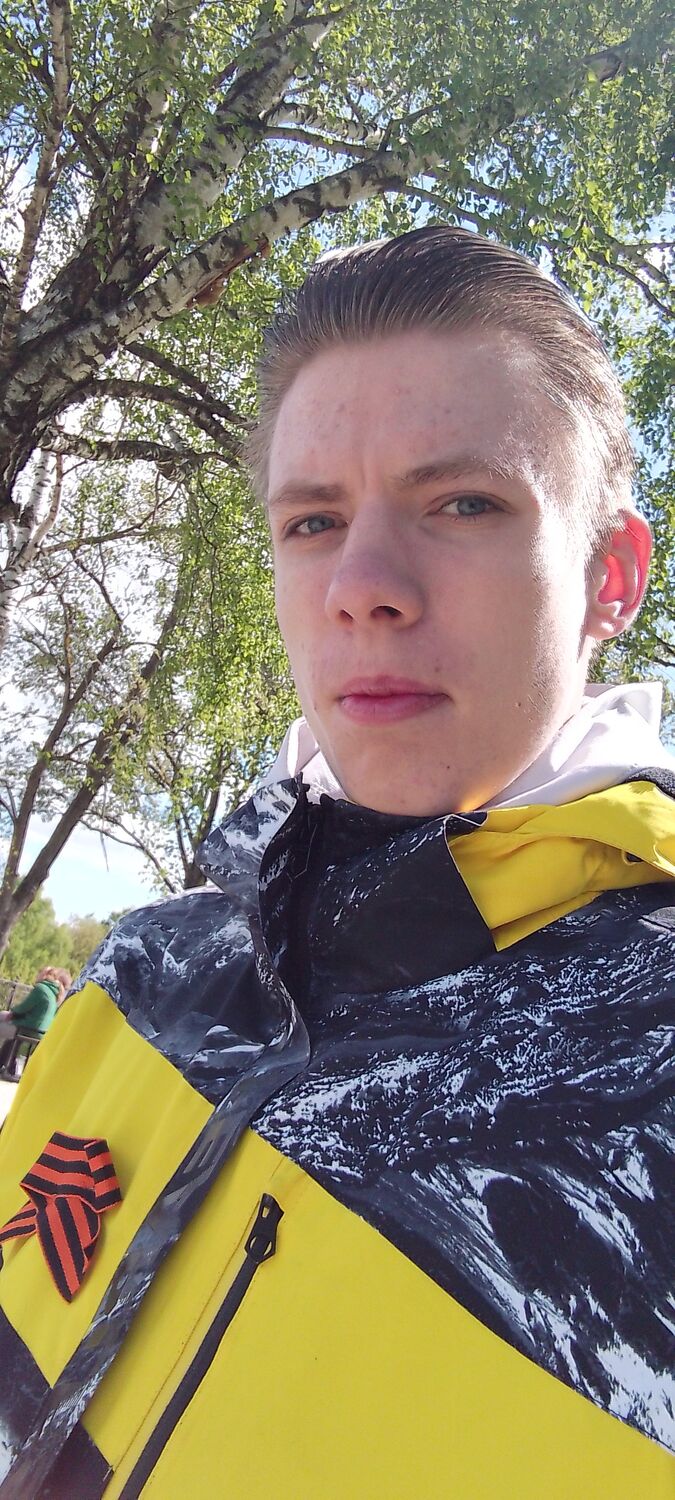  34394215  Anton, 21 ,    