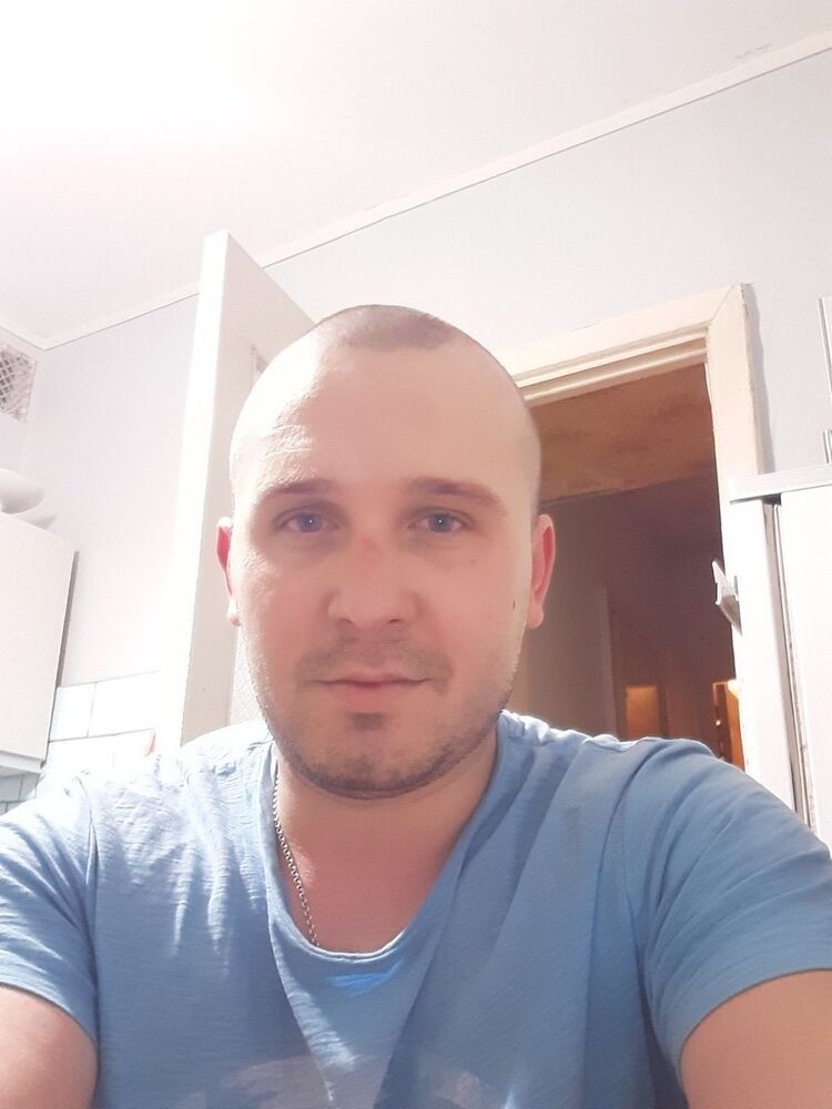  18579575  , 32 ,    