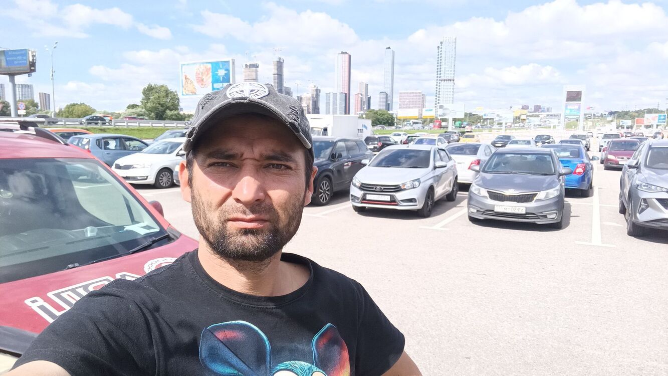  53129575  Akbar, 34 ,    