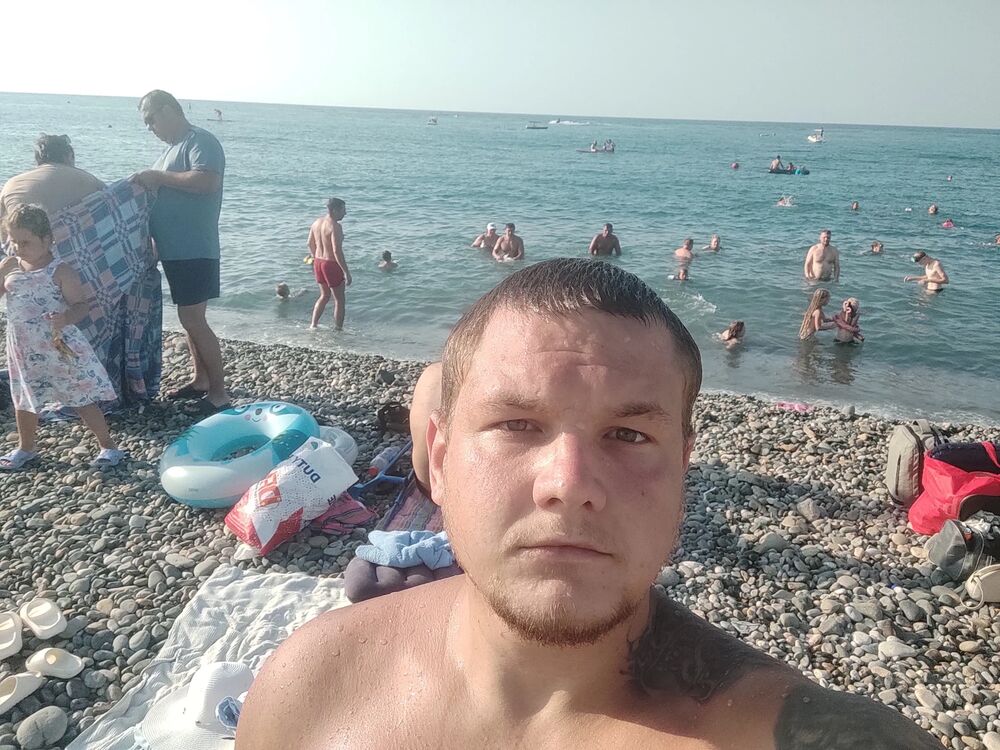  49215775  , 25 ,    