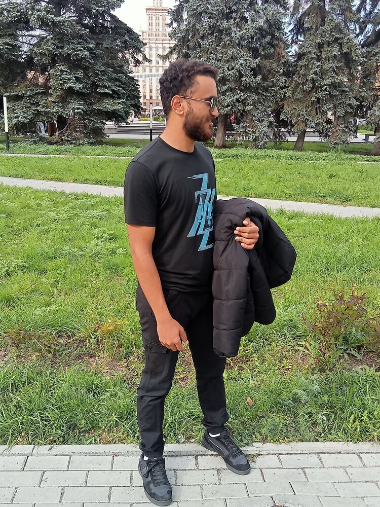 ���� 38600505 ����� Hussein, 23 ����, ���� ���������� � �������������