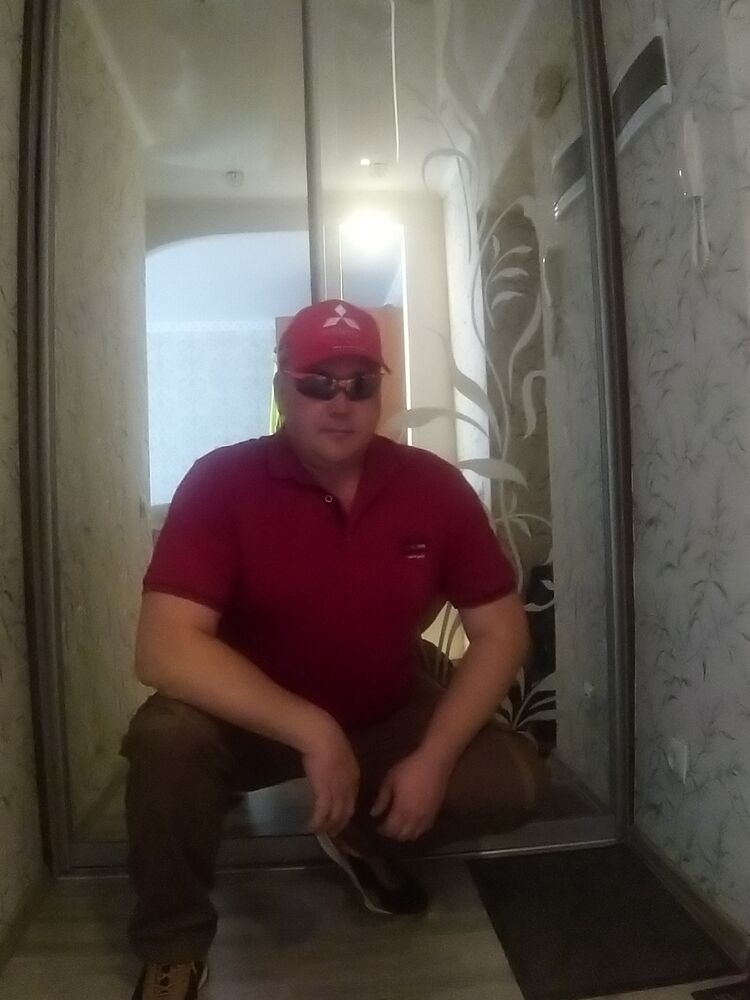  48300305  , 51 ,    