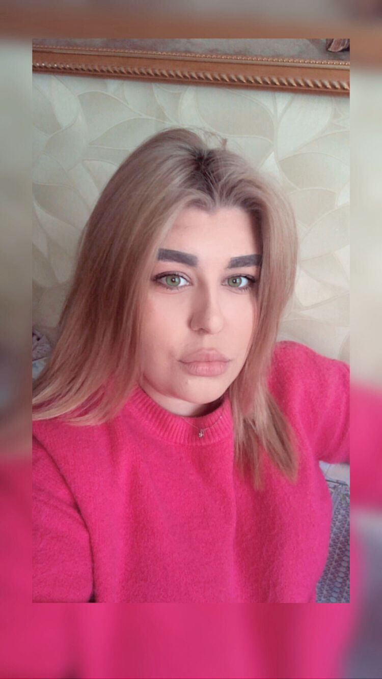  33348205  Yana, 23 ,    