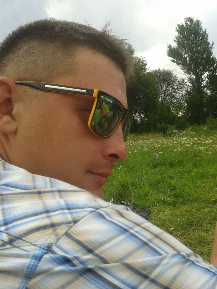  23748035  , 36 ,    