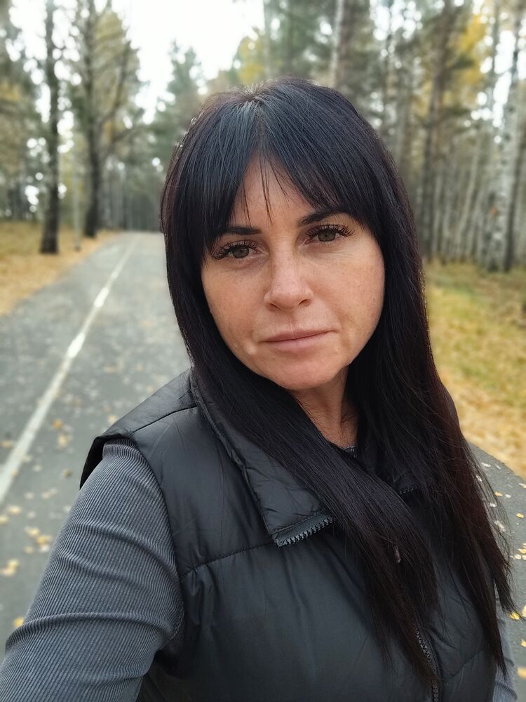  53882415  Lisa, 43 ,    