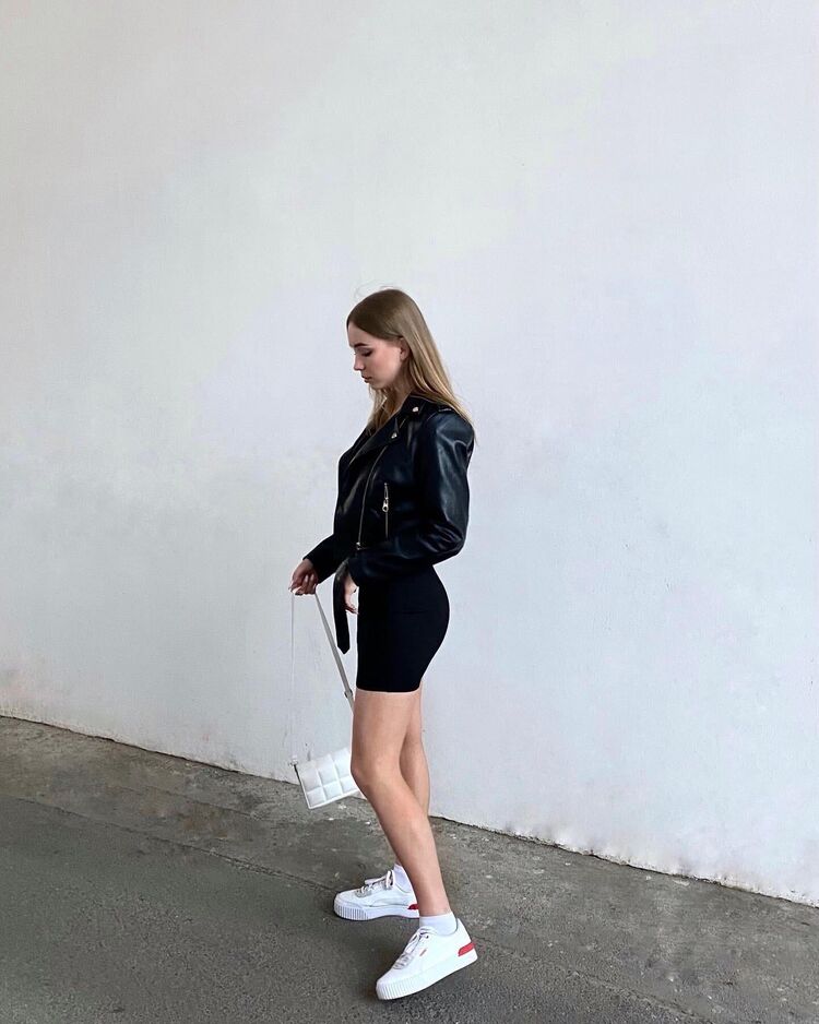  31280175  , 22 ,    -