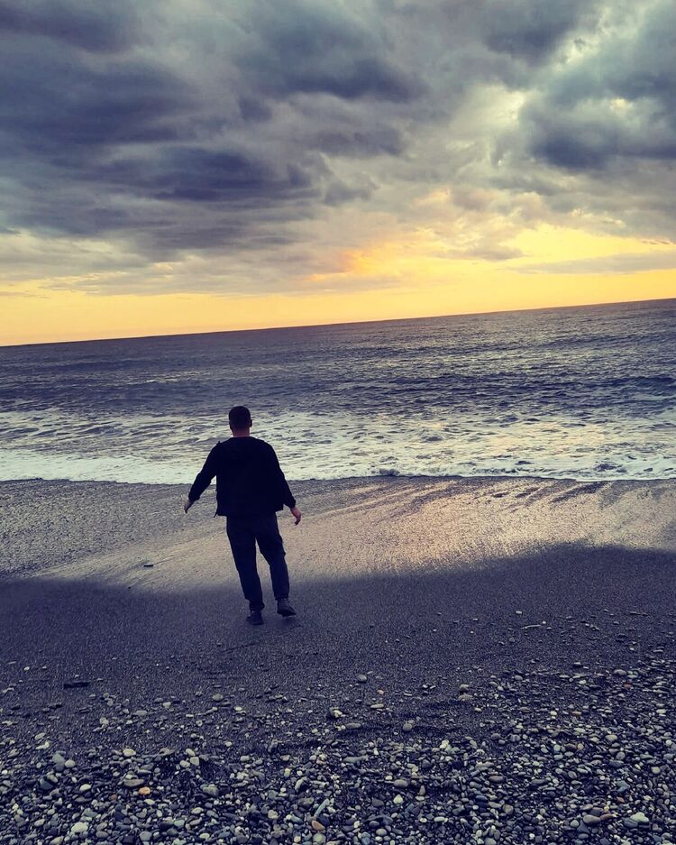  27558695  Valery, 26 ,    