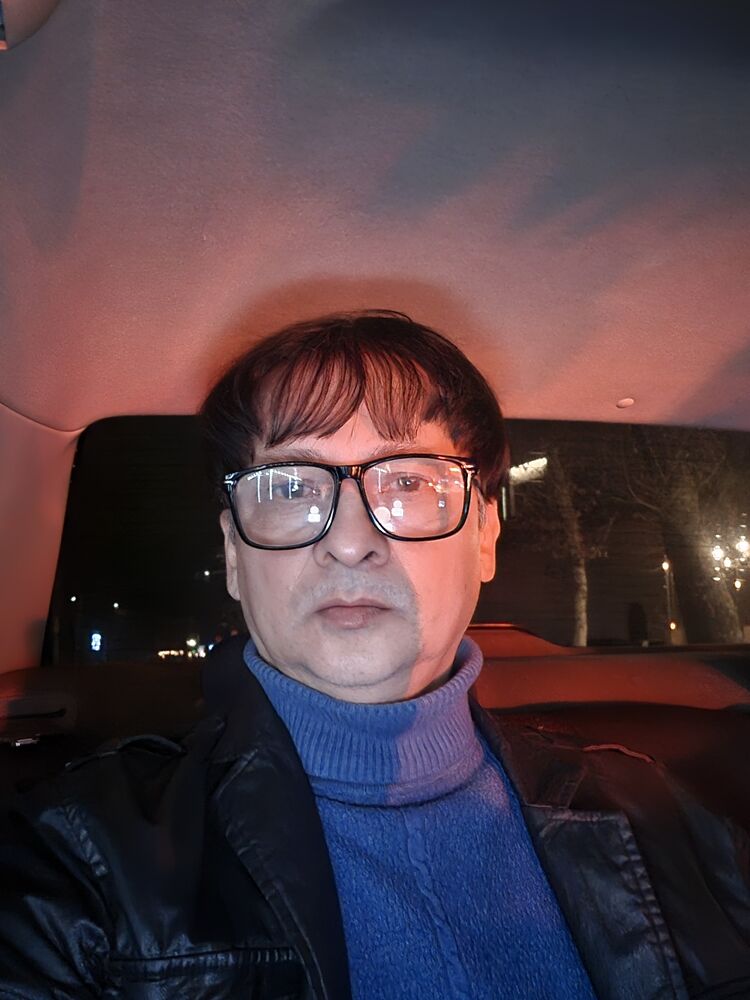  54546905  Shuhrat, 47 ,    