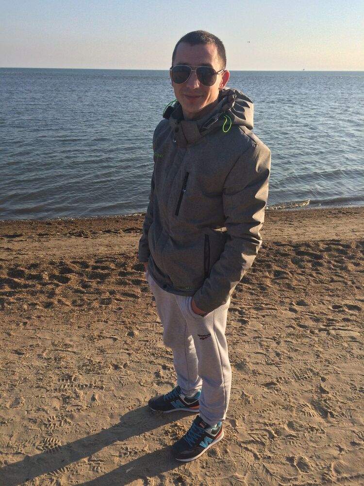  ,   Dmitriy, 38 ,   