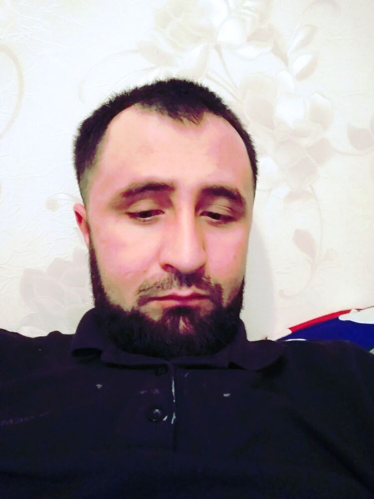  ,   Akbar, 35 ,   ,   , c 