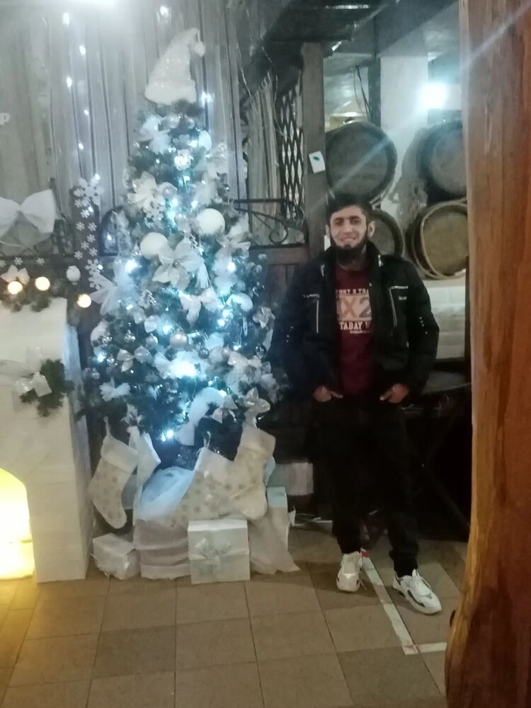  34423475  Amin JON, 26 ,    