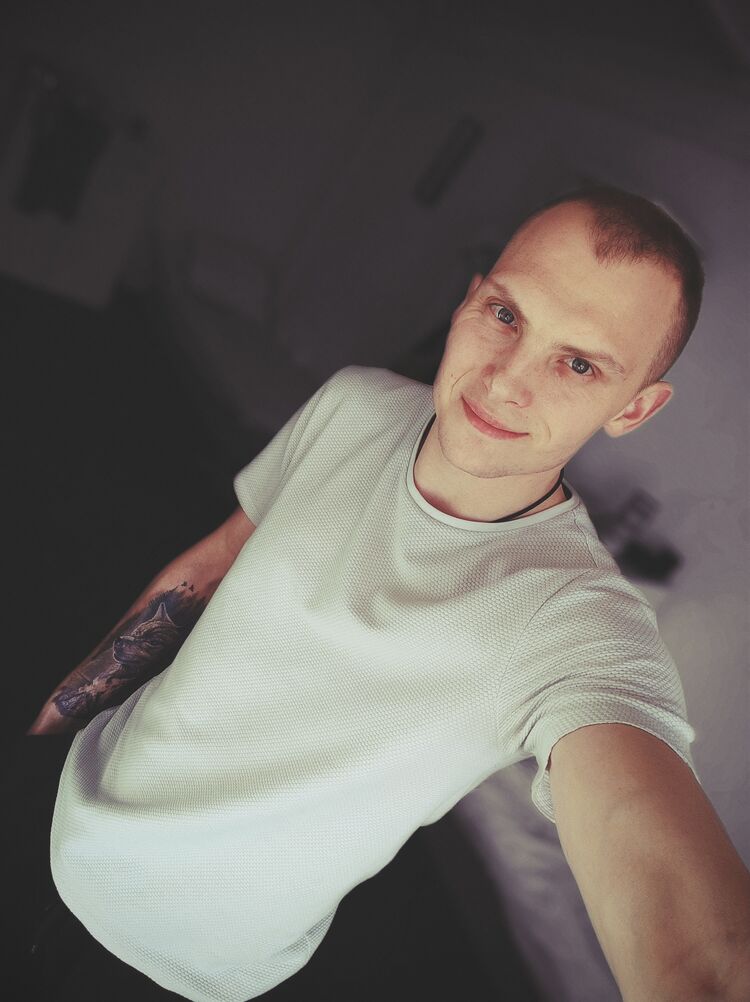  42792905  Dima, 28 ,    