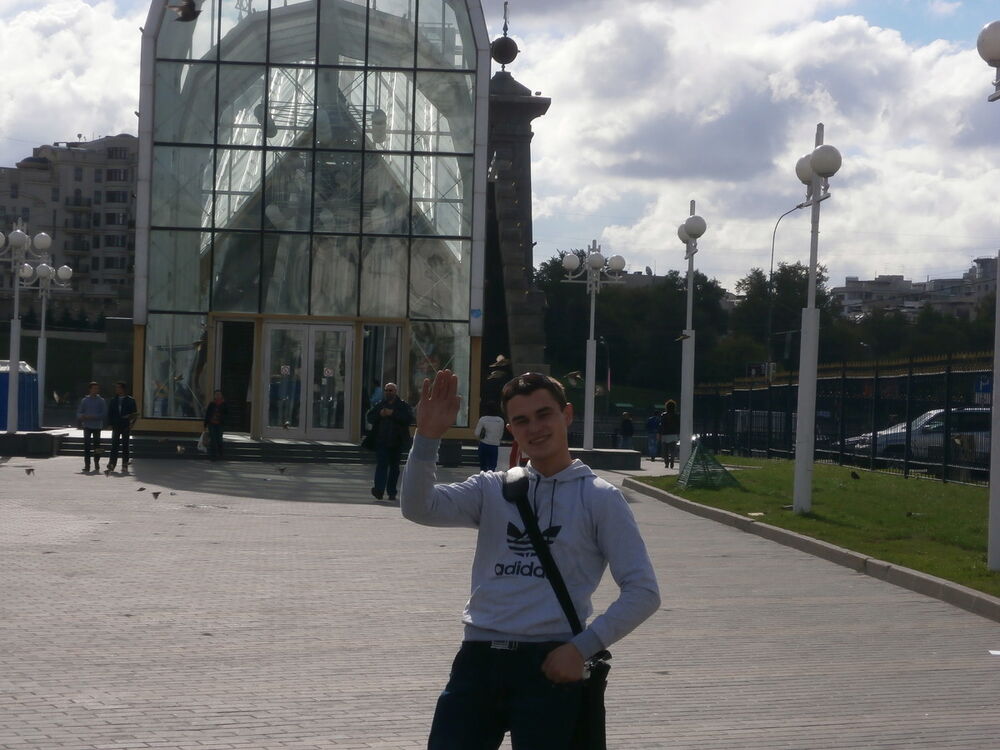  ,   Steopa, 32 ,  