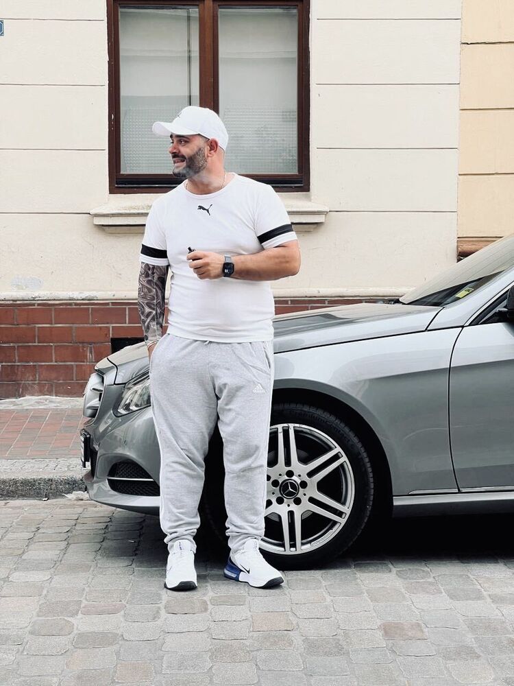 ���� 56471315 ������� ������, 43 ����, ���� ���������� � Roztoky