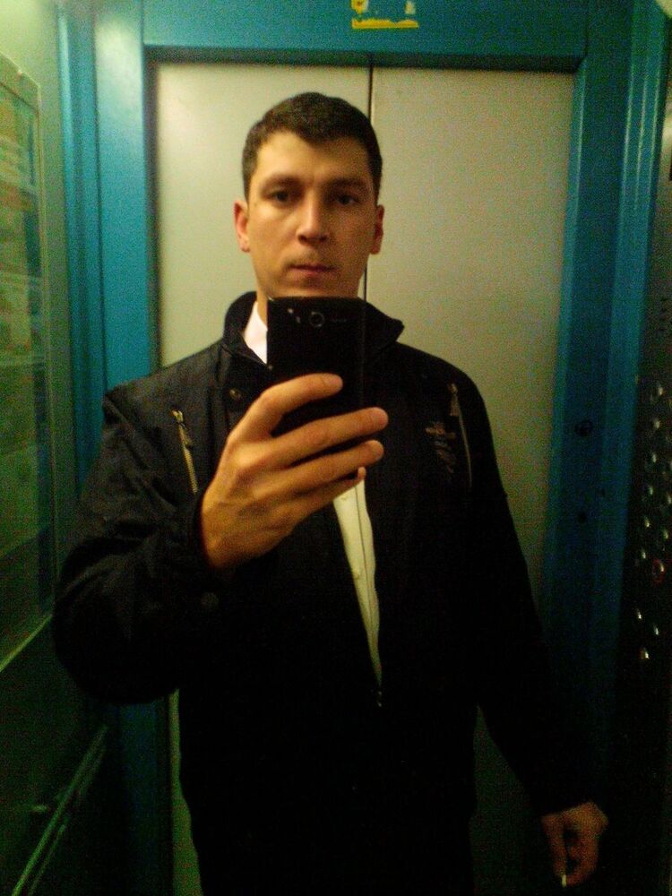  ,   Freddy, 38 ,   