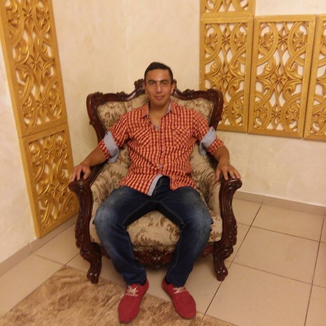  9823045  , 35 ,    