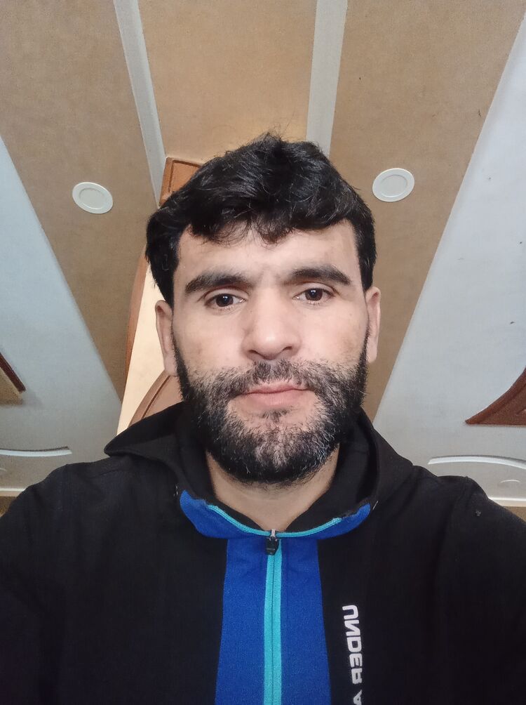  48079515  Hassan, 37 ,    