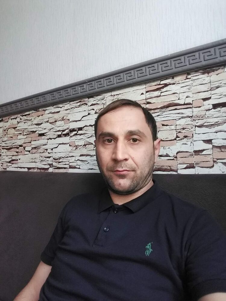  ,   Zaur, 42 ,   c 