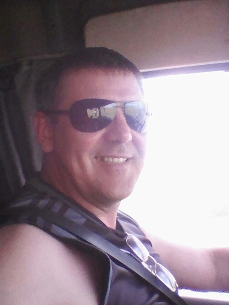  9999045  Oleg, 54 ,    