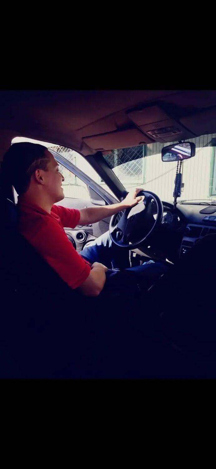  27084795  Sergey, 31 ,    