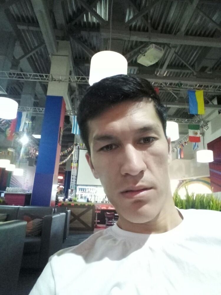  19490785  Abror, 32 ,    