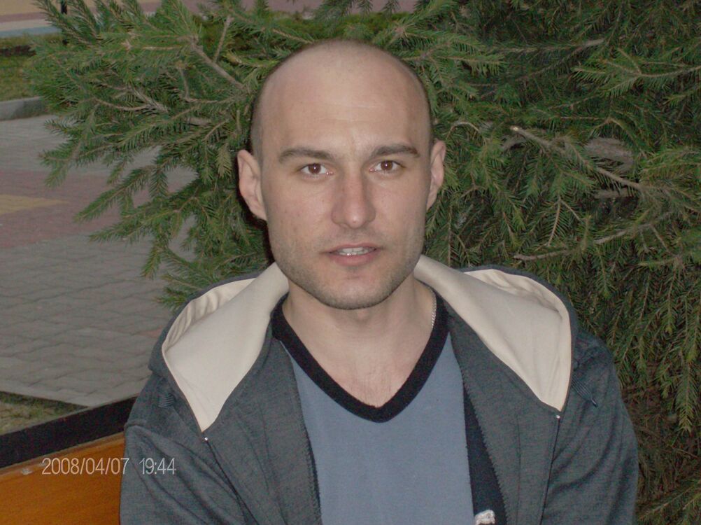  ,   Alex, 45 ,   ,   