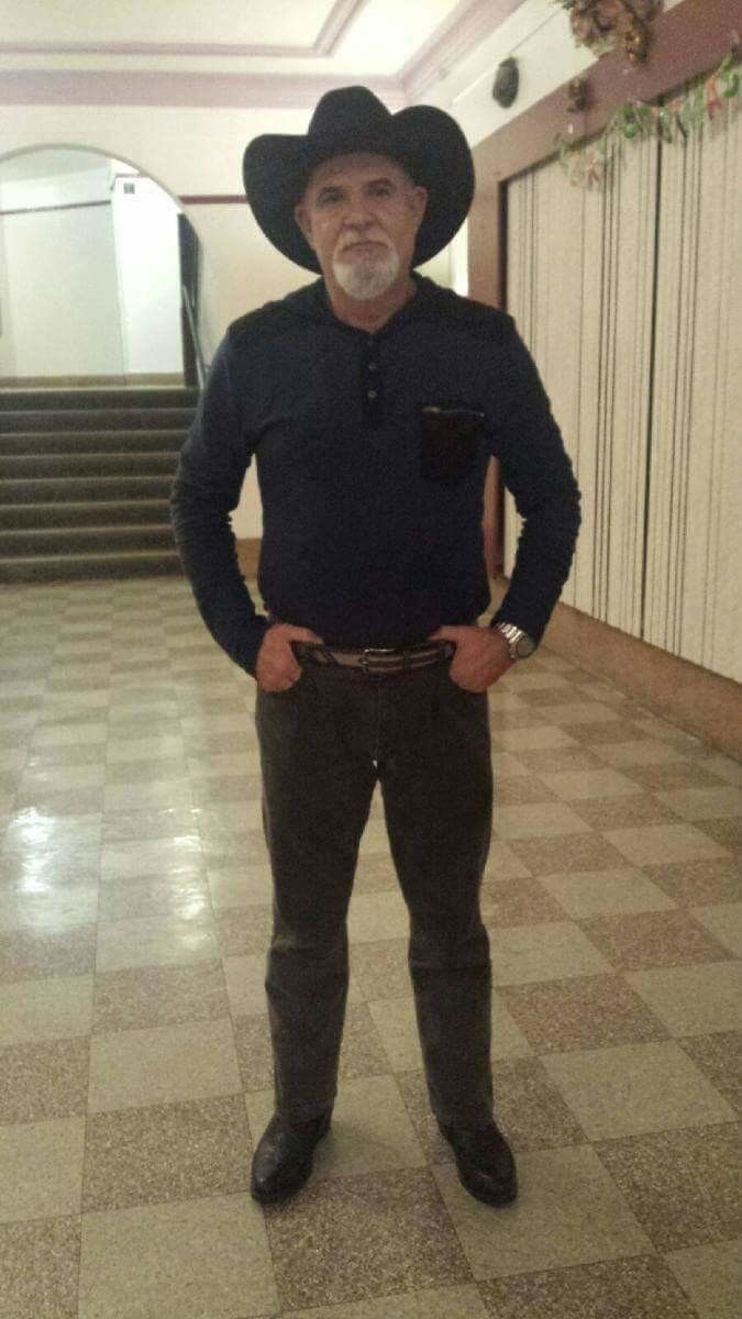  19092595  Leonardleo, 66 ,    