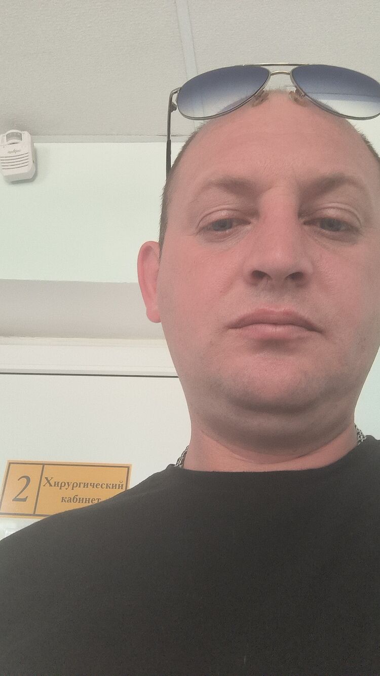  46969325  , 40 ,    
