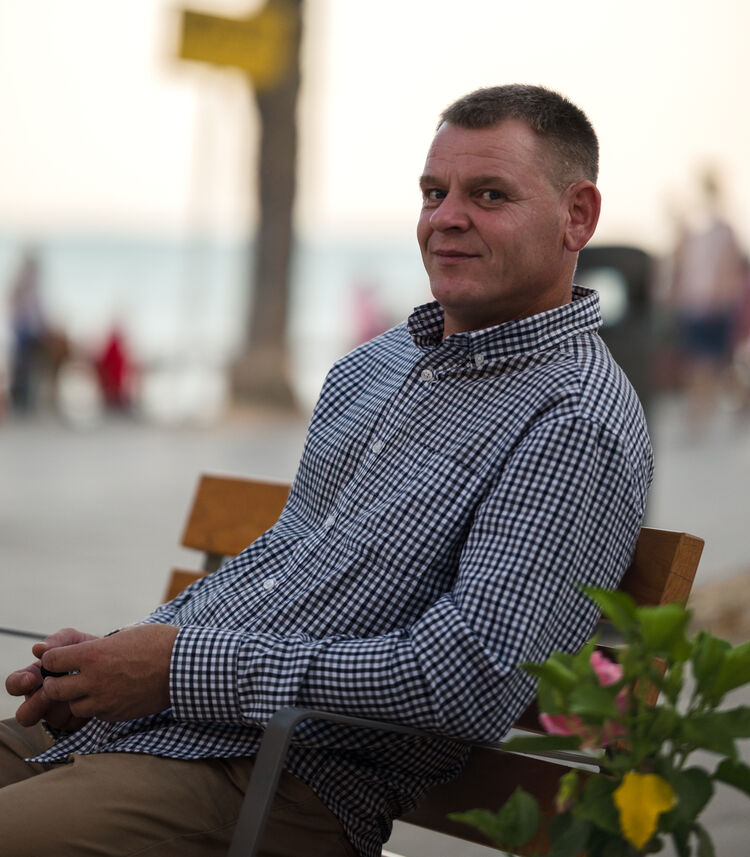  Torrevieja,   Viktor, 43 ,   ,   , c 
