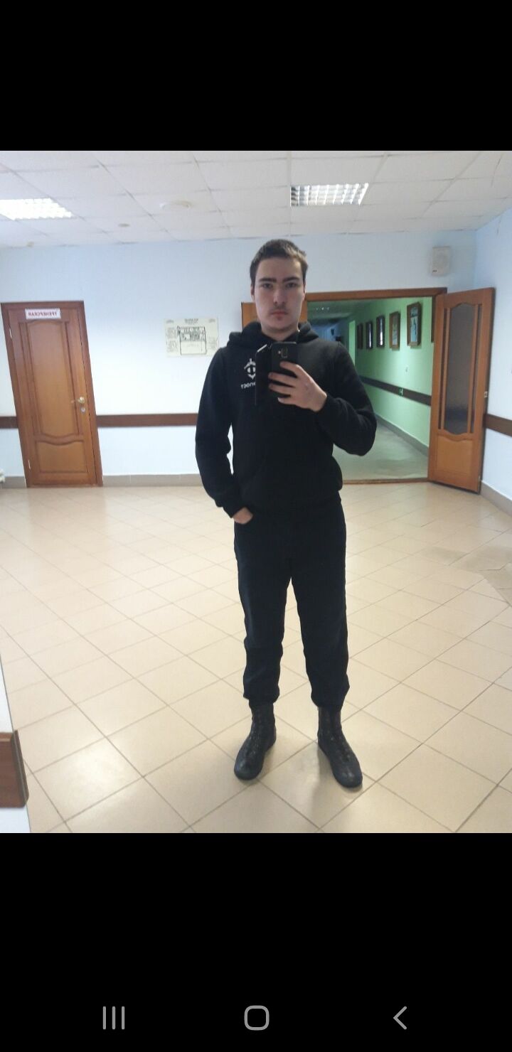  40452935  , 20 ,    