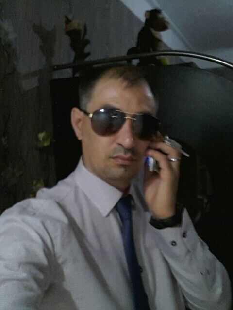  7984975  Barat, 44 ,    