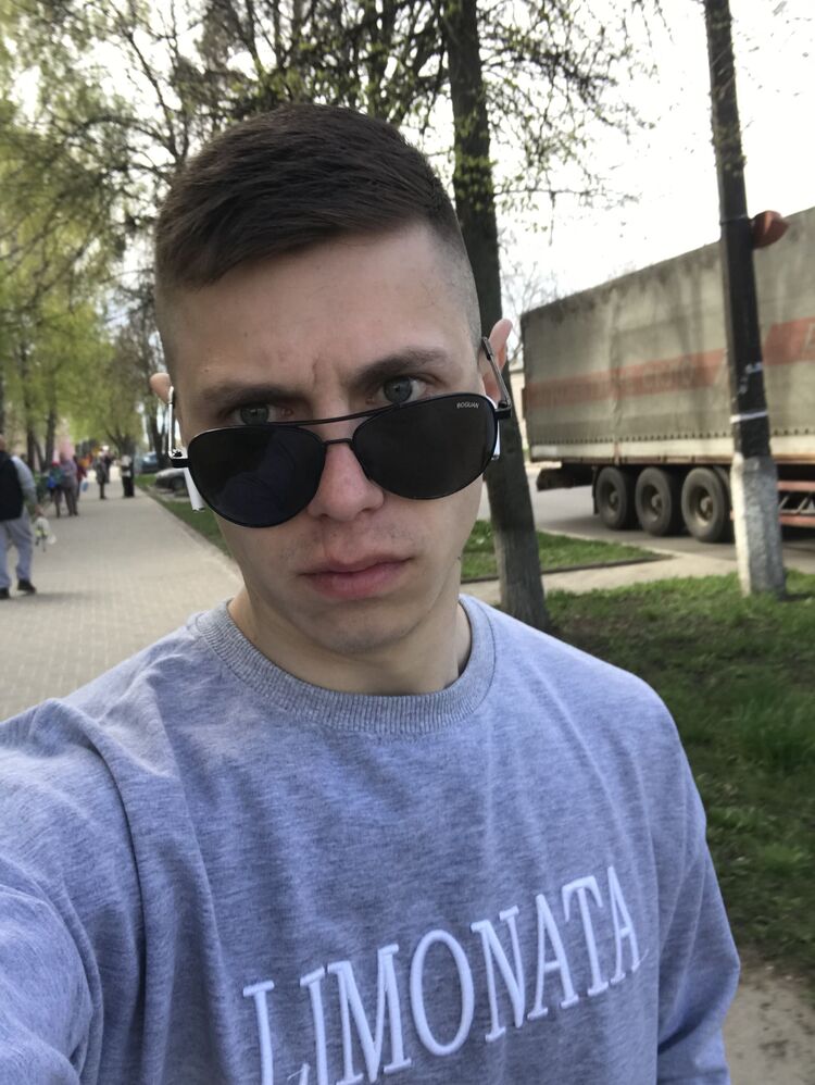  32138485  , 28 ,    